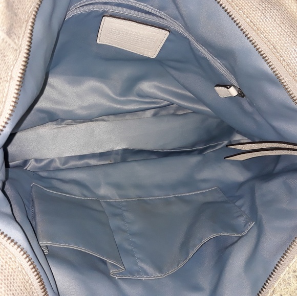 Coach - Picture 7 of 8